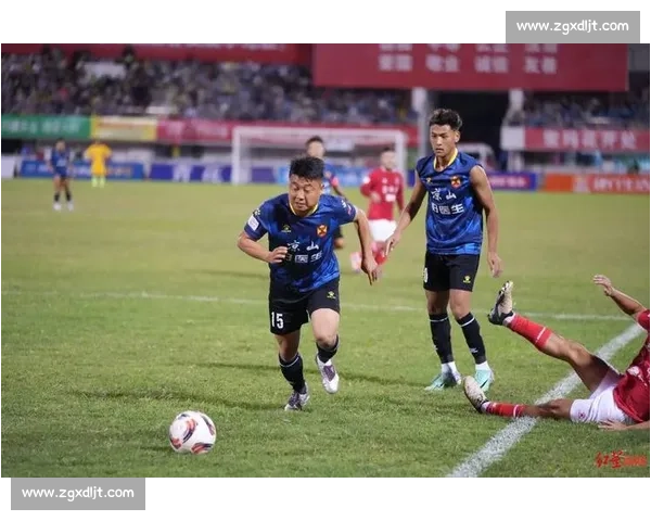 四川城足联赛 “那个男人” 刷屏!36 岁高速路卫 6 球登顶